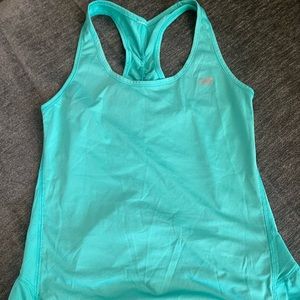 An athlete blue shirt